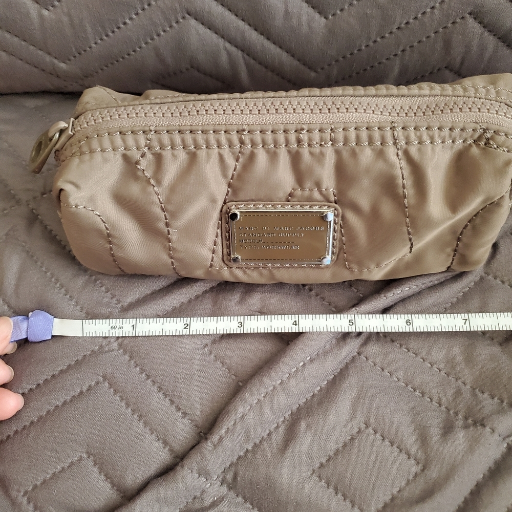 Marc by marc jacob makeup bag